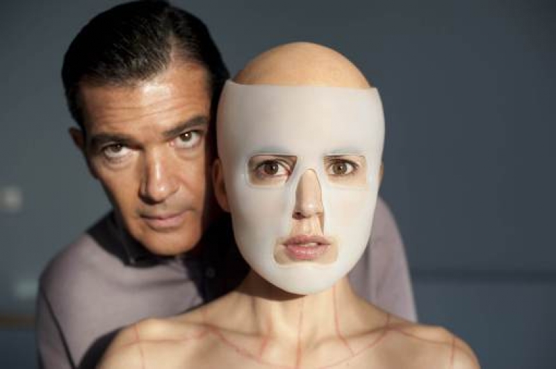 Cine Esfera exibe A pele que habito, de Almodóvar