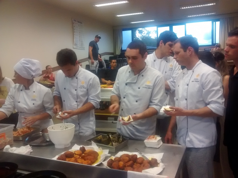 Culinária africana em curso da Estácio/ASSESC