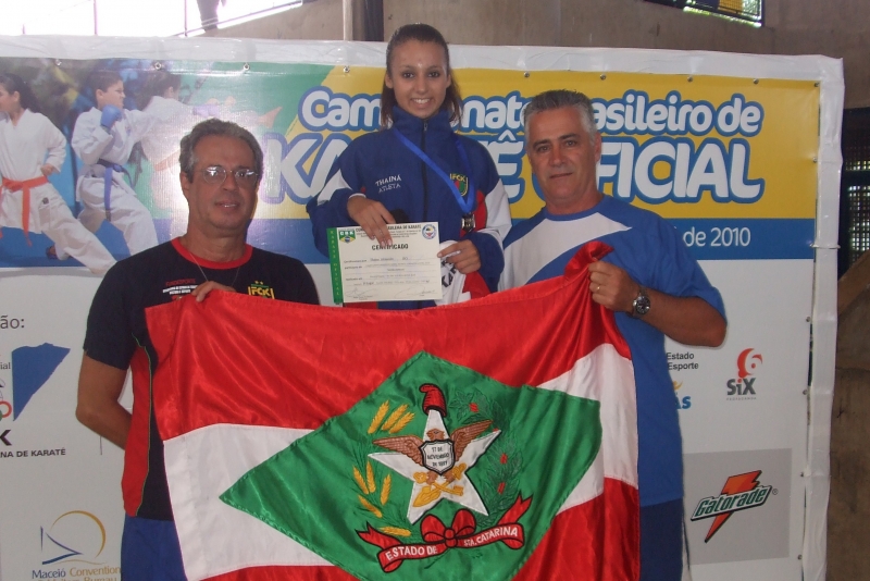 Karate de Florianópolis se destaca em Maceió 