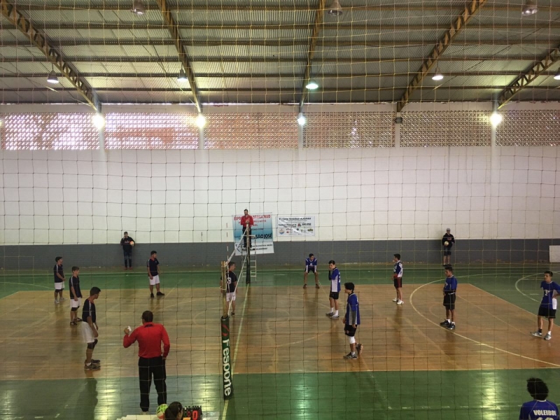 Atletas de Florianópolis participam de etapa dos Jogos Escolares