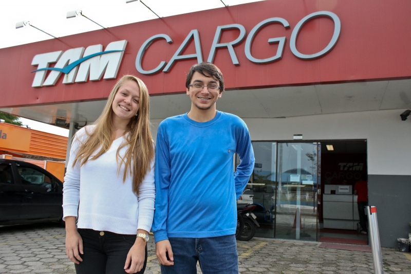 Programa encaminha jovens ao 1º emprego