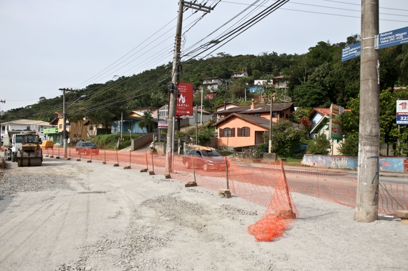 Alargamento no trevo do Rio Tavares quase pronto