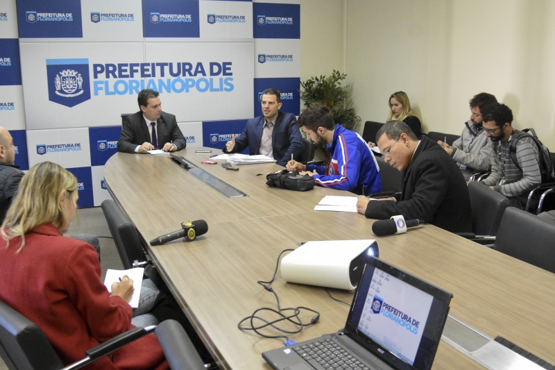 PMF anuncia medidas para buscar equilíbrio fiscal