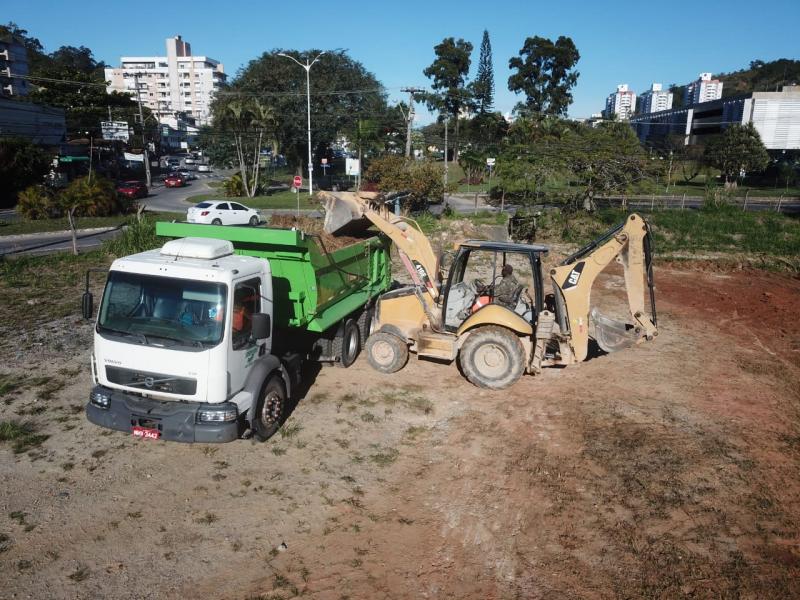 Prefeitura retoma obras de duplicação e revitalização da Edu Vieira
