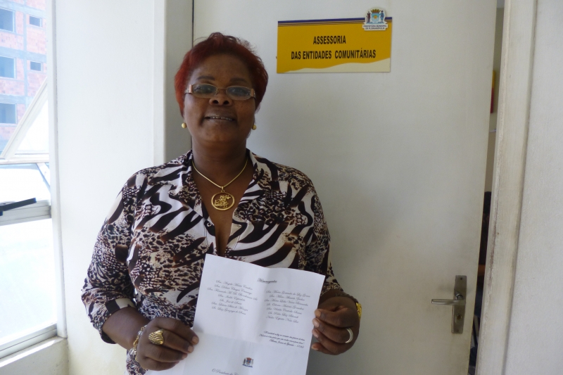 Assessora do Continente recebe medalha da Câmara