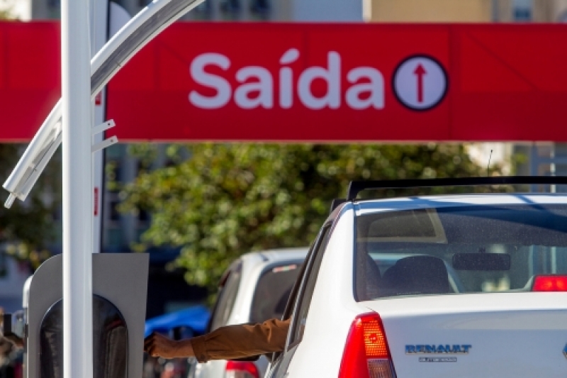 Centro revitalizado amplia horário de estacionamento