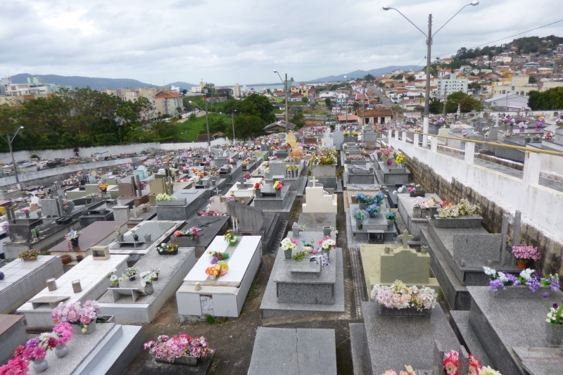 Saúde pede atenção contra dengue no Finados