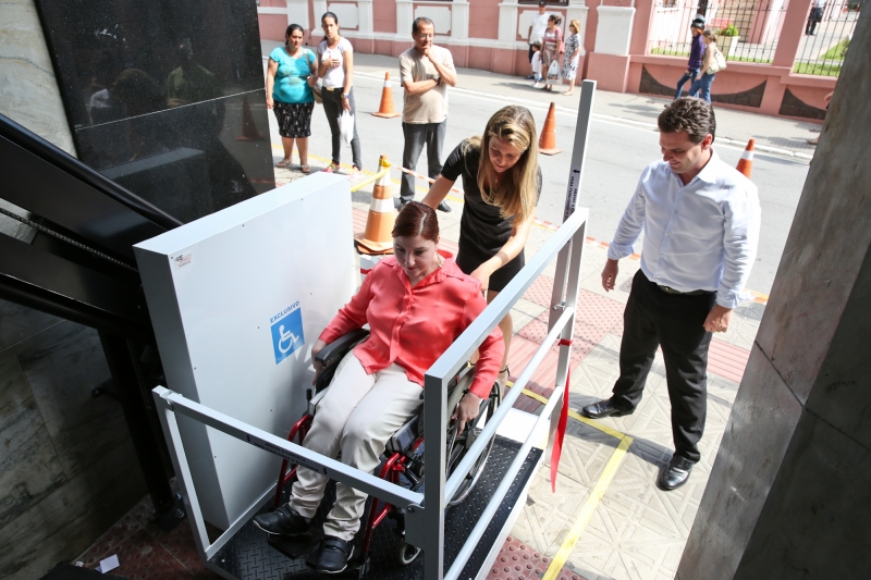 Equipamento torna mais acessível prédio da PMF