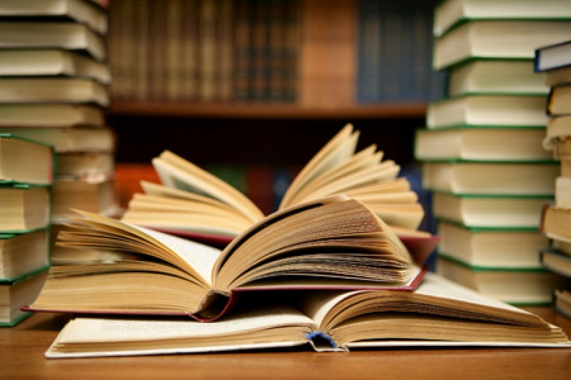 Biblioteca da Procuradoria adquire novos Livros