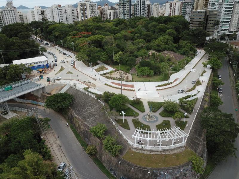 Prefeitura de Florianópolis reabre nesta segunda (23) o tráfego no sistema viário de acesso à Ponte Hercílio Luz