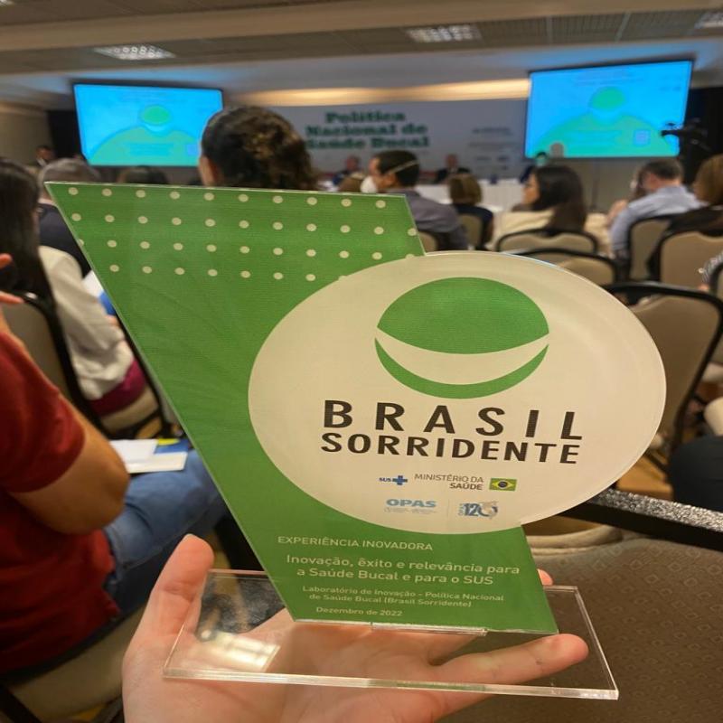 Florianópolis recebe prêmio por experiência inovadora na temática de saúde bucal   