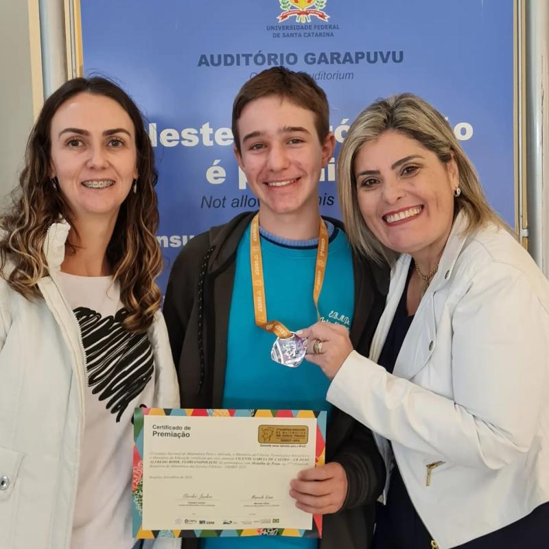 Rede municipal de ensino de Florianópolis é ouro na OBMEP
