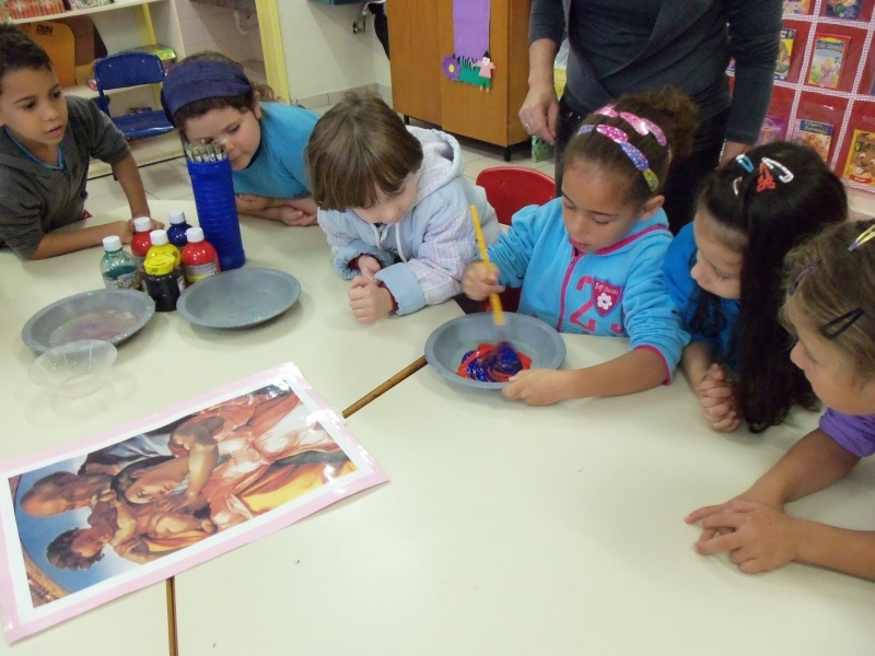 Educação seleciona emergencialmente sete professores
