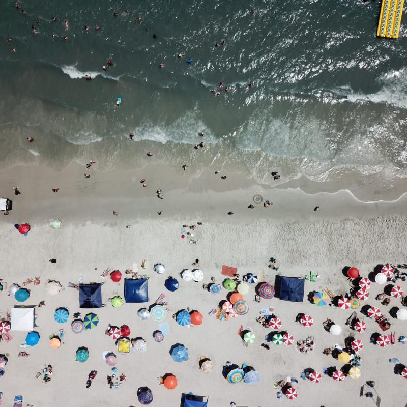 Vai à praia no feriado de carnaval? Vigilância Sanitária orienta como conservar alimentos no calor 