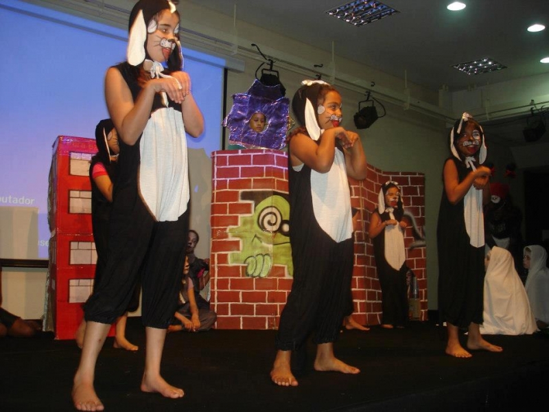 Biblioteca terá mostra de teatro infantil
