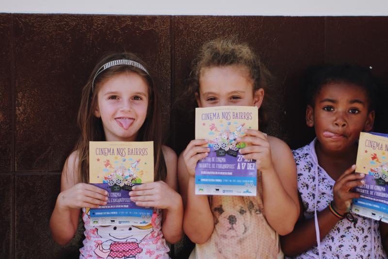 Prefeitura lança DVD do Projeto Cinema nos Bairros