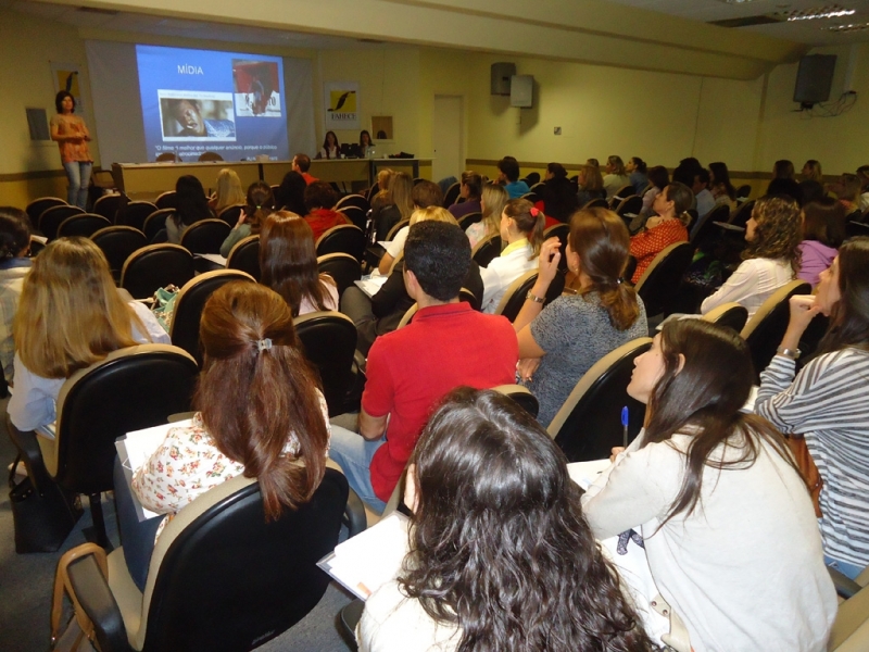 Capacitação sobre o controle e prevenção do tabagismo 