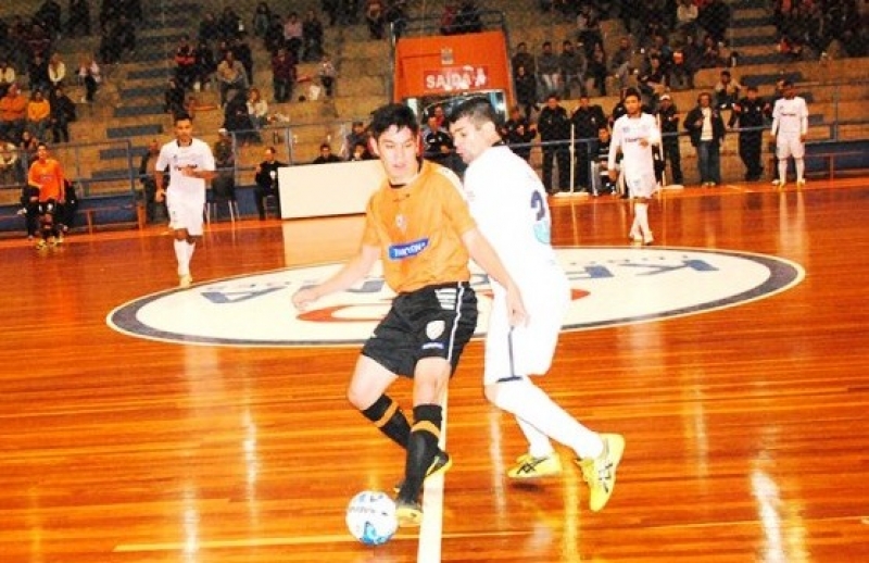 Floripa Futsal arranca empate e sobe na Liga Nacional