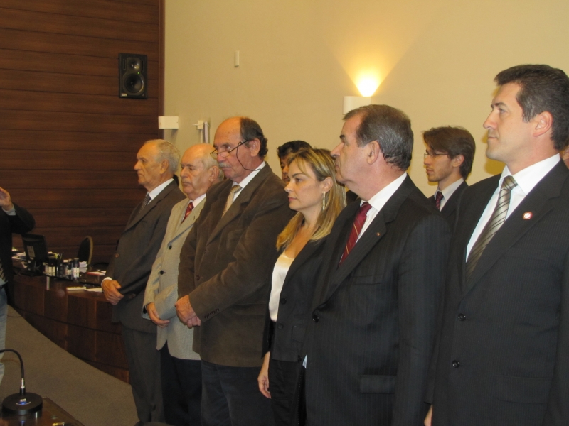 Superintende da Floram participa de sessão solene na Câmara de Vereadores.