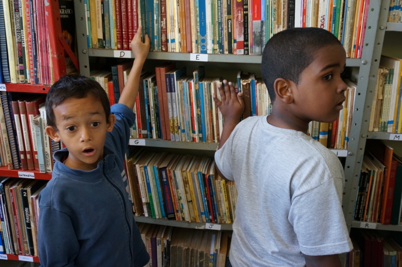 Centro de Convivência ganha nova biblioteca