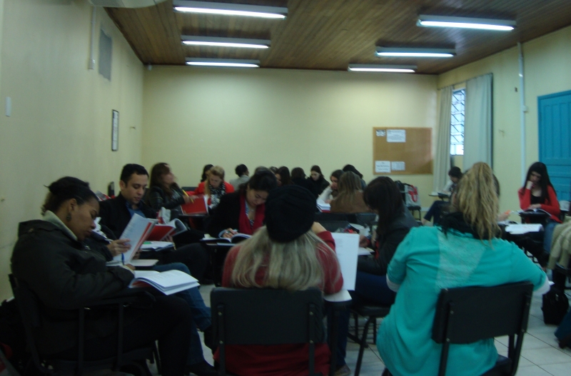Cursos realizam primeiros encontros presencias no Polo UAB Florianópolis