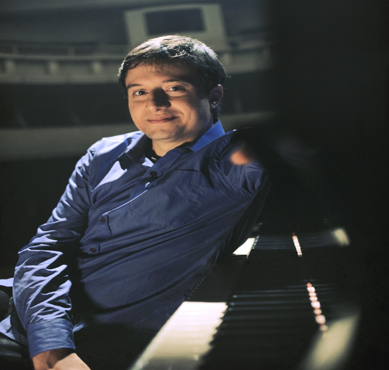 Luiz Gustavo Zago divulga CD e show Até Amanhã