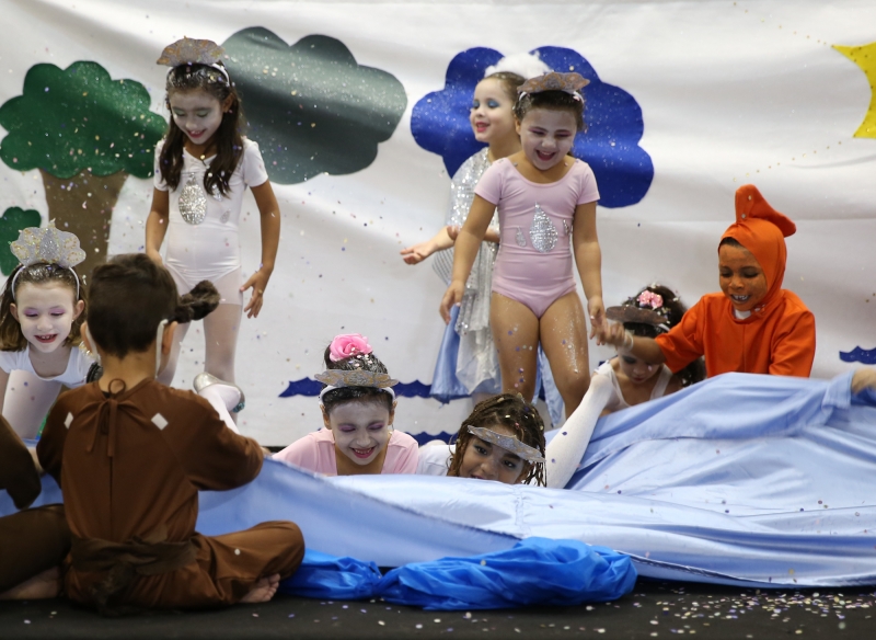 EcoFestival: tocha da paz, coral, dança e teatro 