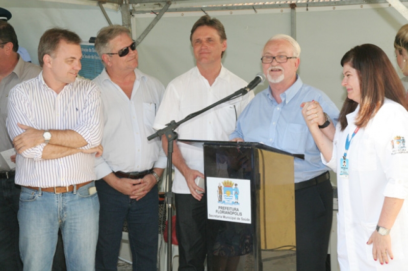Prefeitura inaugura Centro de Saúde no Pântano do Sul