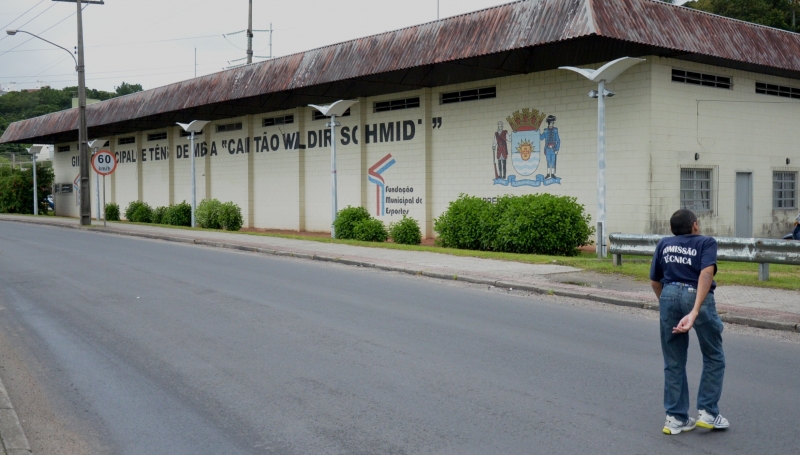 Fundação Municipal de Esportes vistoria ginásio da Capital