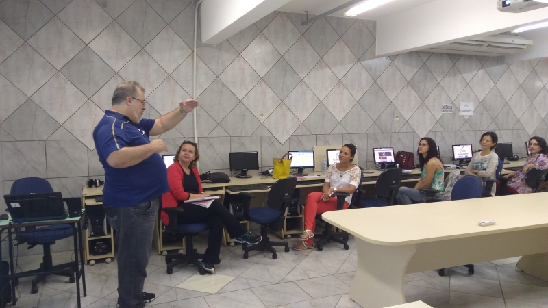 Curso de Pós-Graduação do Polo UAB Florianópolis tem aula inaugural