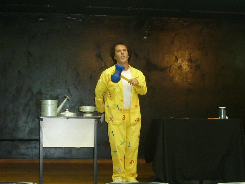 Teatro poderá combater mosquito da dengue