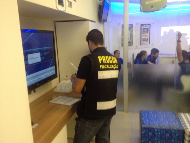 Empresa de telefonia terá de explicar apagão