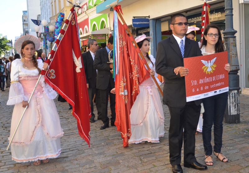 Ciclo de Festas do Divino começa neste sábado 