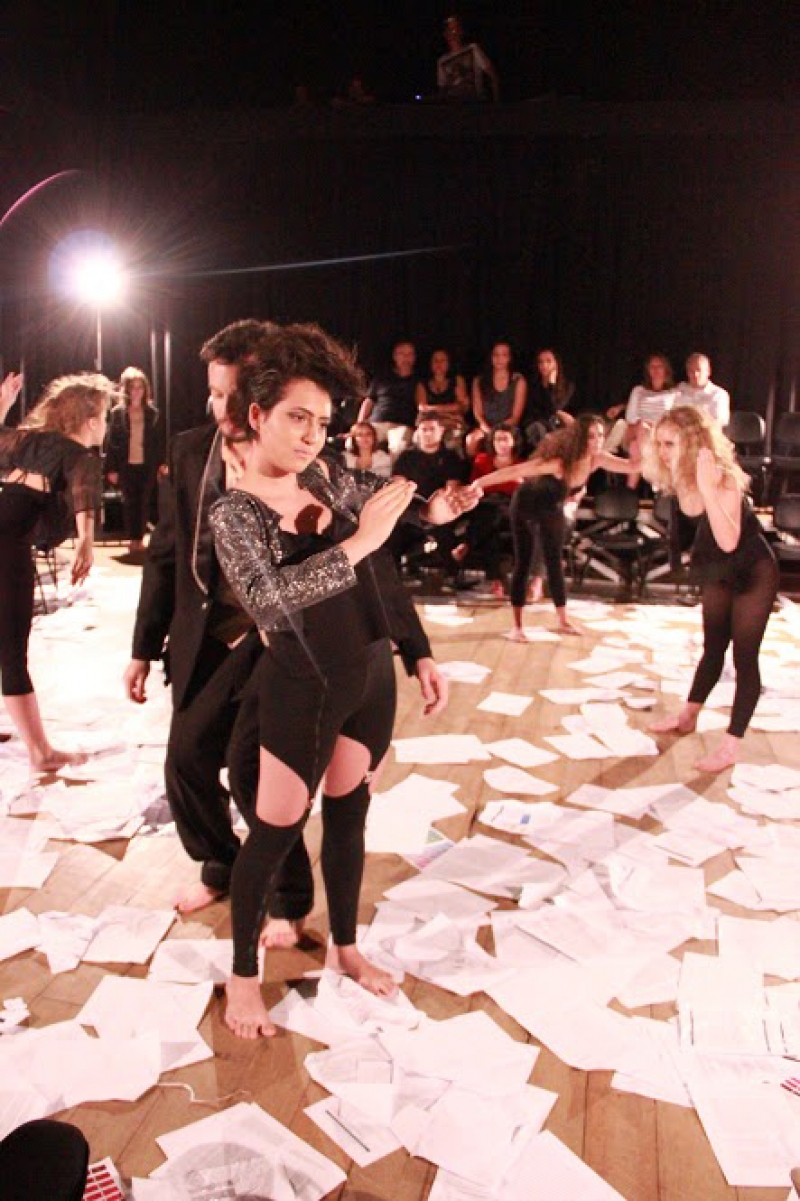 Grupo Mestre Contini faz releitura de musical