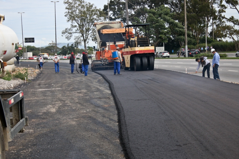 Trecho do anel viário começa a ser pavimentado