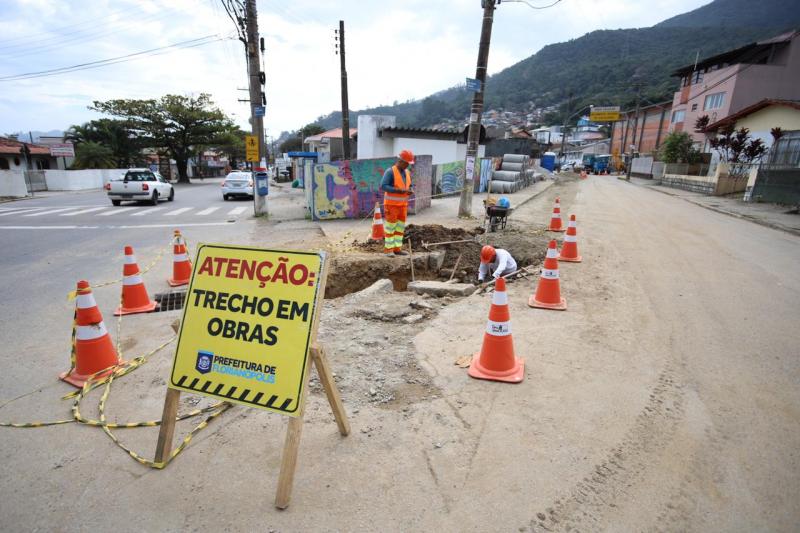 Prefeitura inicia Operação Asfaltaço no Saco dos Limões e Costeira