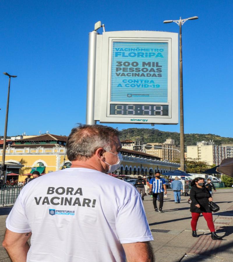 Floripa chega a marca dos 300 mil vacinados com ao menos uma dose 