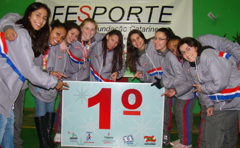 Judô feminino de Florianópolis é campeão antecipado dos Joguinhos Abertos