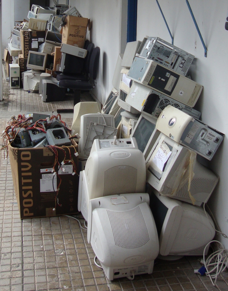 Prefeitura incentiva a inclusão digital através da reciclagem de equipamentos 