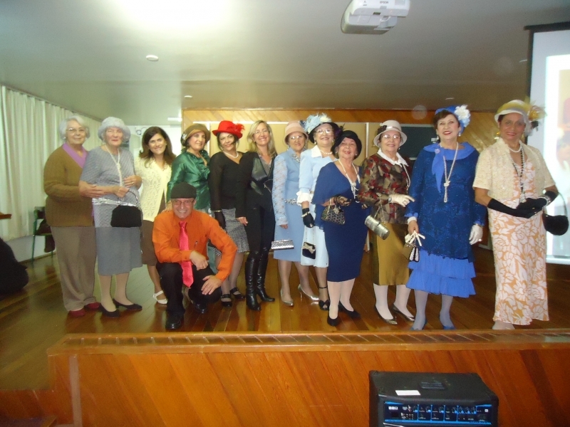 Tarde dos Idosos vai comemorar o Mês do Folclore