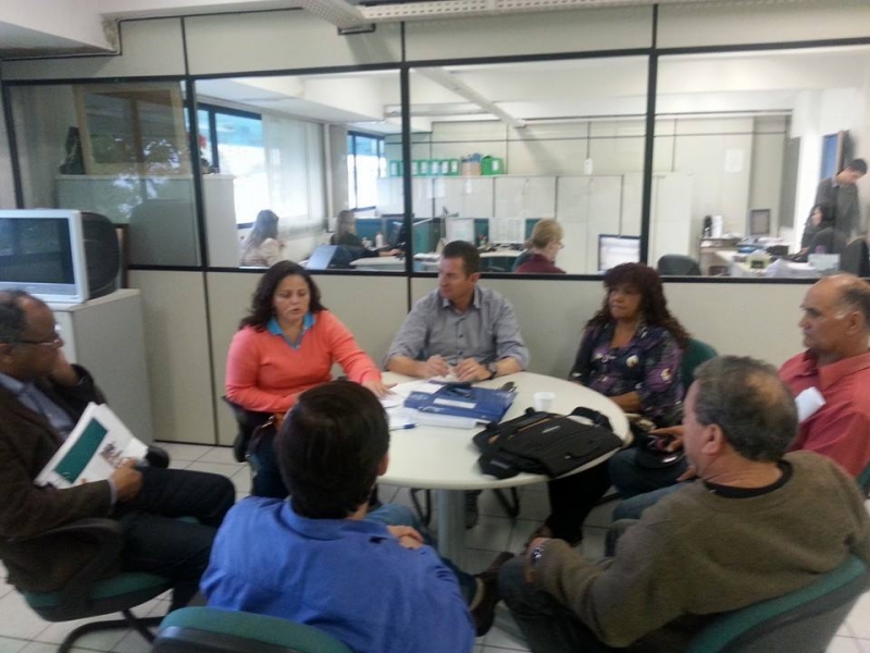 Reunião discute tarifa social de água para o Continente