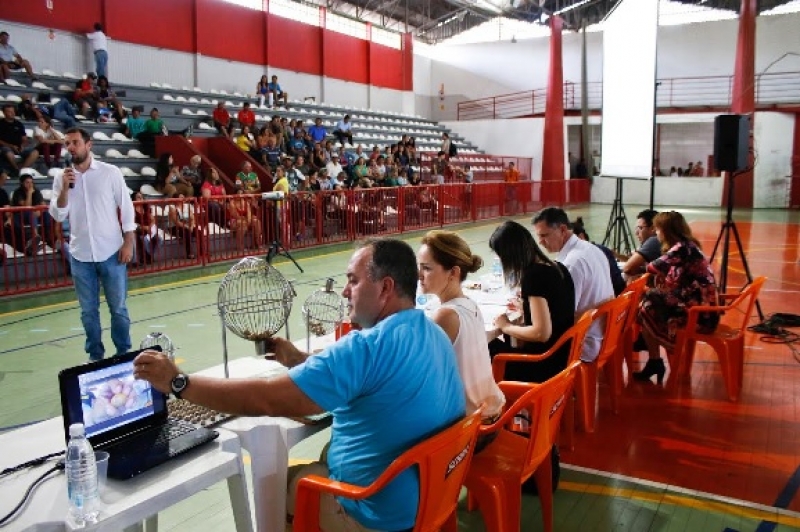 SESP conclui sorteio dos ambulantes de verão