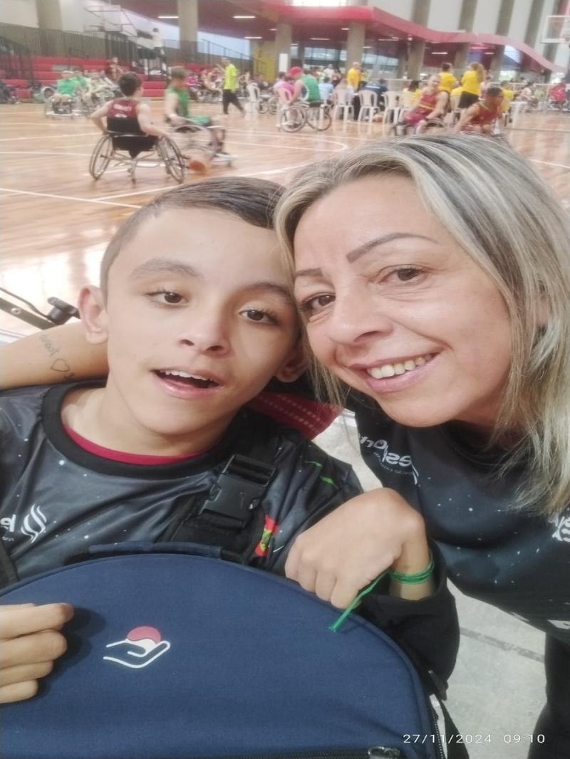 Paratletas aprendem sobre superação e igualdade de oportunidades