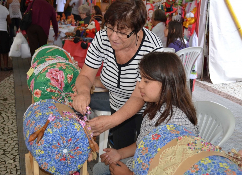  Fundação Franklin Cascaes leva oficinas de arte-educação às comunidadess