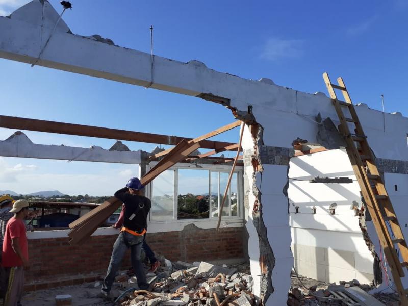 Fiscalização da Prefeitura atua contra obras irregulares no Norte da Ilha