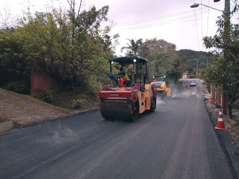 Trânsito na Estrada Cristovão Machado de Campos volta ao normal