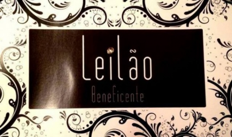 Entidade promove leilão em prol de moradores de rua