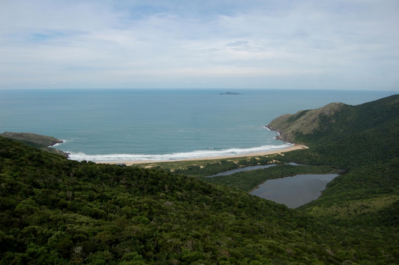 Varal da Trajano mostra 'O Outro Lado da Ilha'