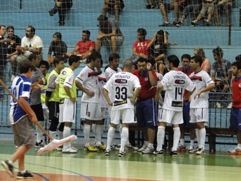 Amanhã grande jogo do FLORIPA FUTSAL.