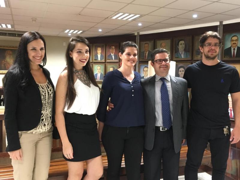 Profissionais de Florianópolis  recebem  Prêmio Professor Nota 10